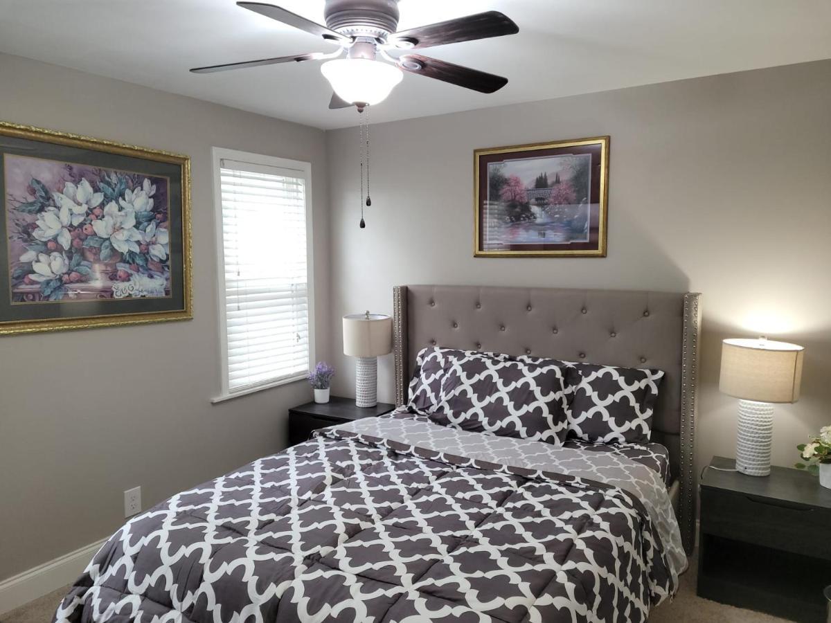 Apartment With Brand New Furniture And Large Parking West Seneca Exterior photo