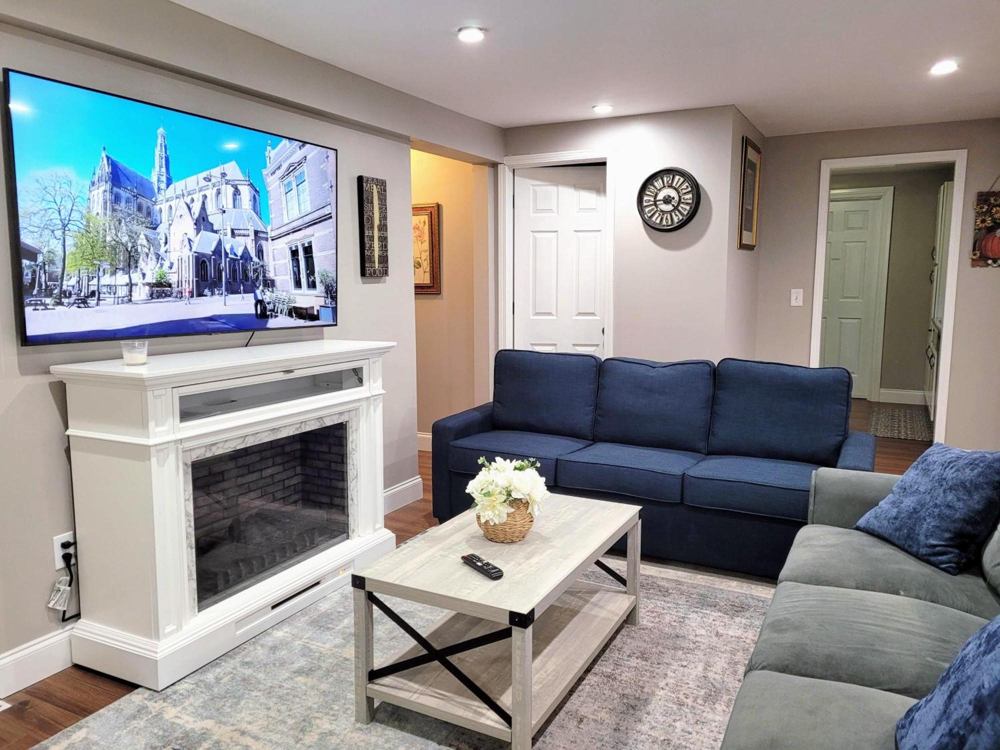 Apartment With Brand New Furniture And Large Parking West Seneca Exterior photo